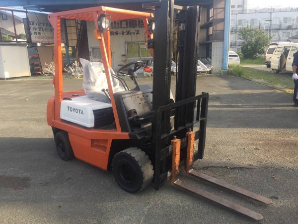 トヨタ4FG 1.8トン 売り切り 現状 売れないので1円スタート