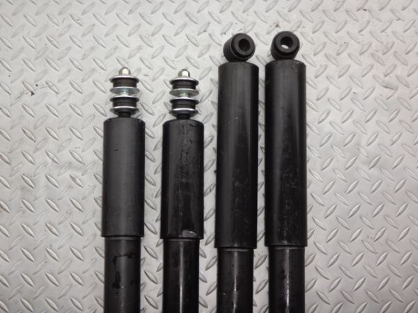 トヨタ純正 200系 ハイエース サスペンション サス ショック 2512-137