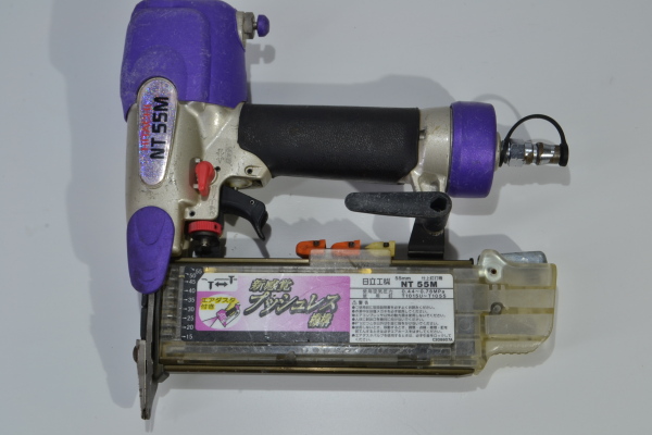 日立工機 55mm 仕上釘打機 NT55M フィニッシュ
