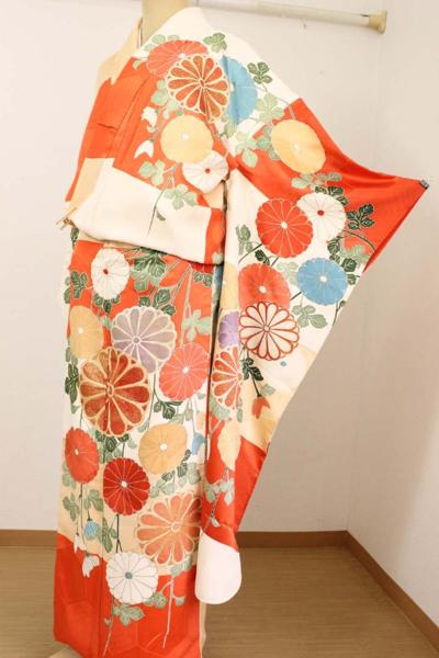宝の山】A-3126=アンティーク 振袖 正絹 金駒刺繍 市松取り 菊 伝統