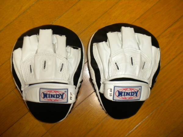 WINDY ウインディ PP-10 湾曲パンチングミット 美品 中古windy 【公式