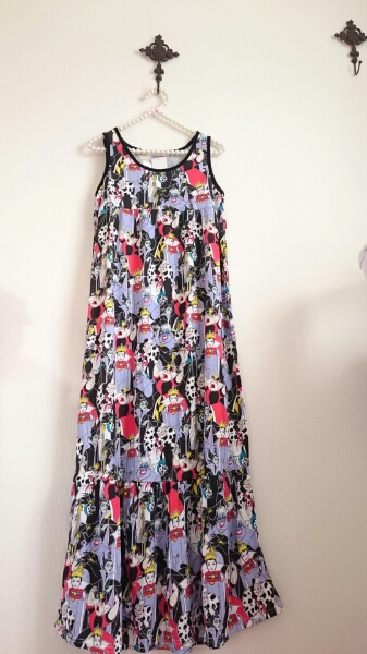 ディズニーヴィランズマキシワンピースＬＬマレフィセント在庫１