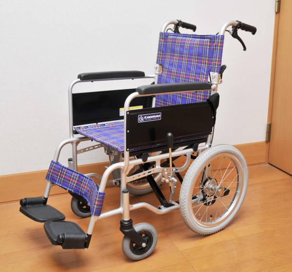 カワムラサイクル KA302SB YUA カワムラサイクルの自走介助兼用車いす
