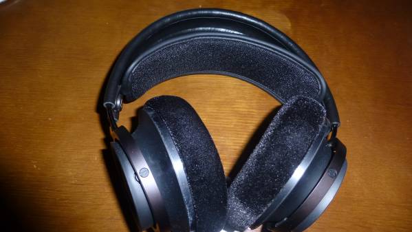 ハイレゾ対応ヘッドフォン PHILIPS Fidelio X2