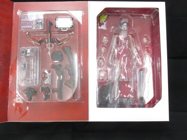 ●0.11　バイオハザード4 エイダ・ウォン 1/6 フィギュア