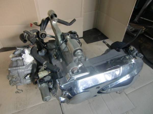 即決！！ホンダ　フォルツァZ　エンジン一式　　　　　　　L026