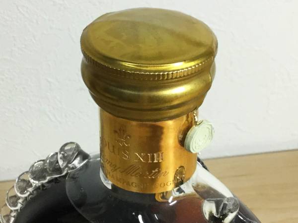 4263■未開栓 レミーマルタン ルイ13世 バカラボトル替栓付 古酒