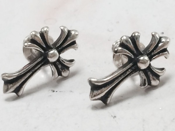Chrome Hearts※CHクロスベビーファット・スタッドピアス イヤリング