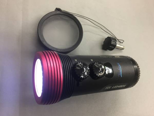 無段階調整可能！　Fix　LED48DXライト　フォーカスライト☆彡