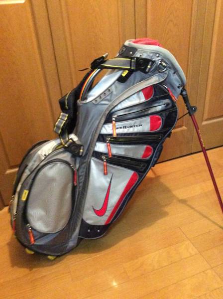 NIKE GOLFサスクワッチスタンドタイプ・バッグ値下げ中 ナイキ SQスタンドバッグ 廃盤希少NIKE サスクワッチ スタンドキャディ