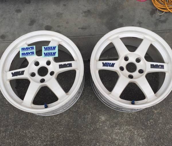 RAYS TE37 8.5J 17インチ 114.3 ＋50 白2本 ステッカー付き