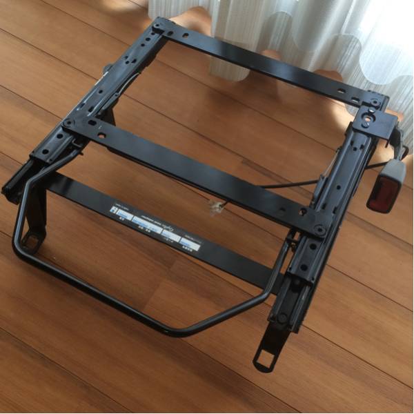 ファンカーゴ用 bB用？レカロ ブリッド ブリンプ シートレール