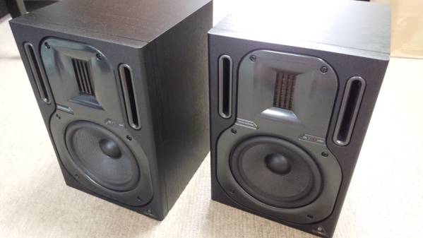 B3030A TRUTH Behringer BEHRINGER | Truth モニタースピーカーペア