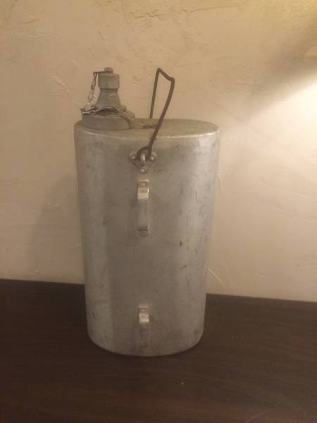 ビンテージ アルミ 携行缶 インダストリアル ガソリン ミリタリー_3
