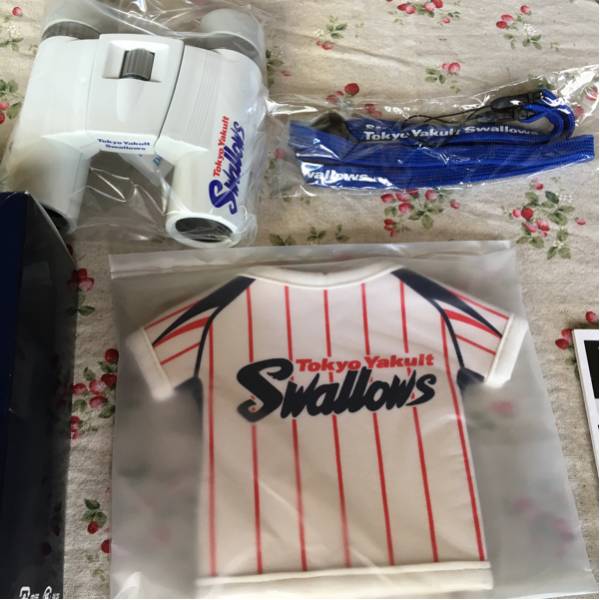 新品☆東京ヤクルトスワローズ 双眼鏡 シーズンシート限定(記念品