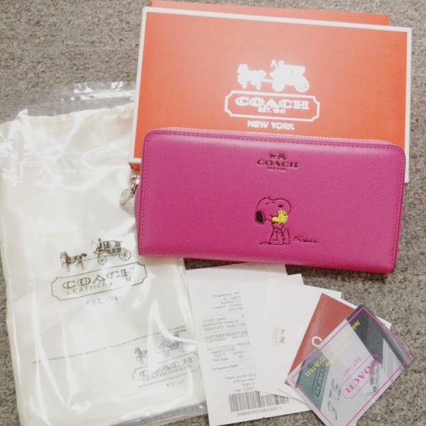 新作 COACH コーチ スヌーピー 長財布 レザーウォレット PINK