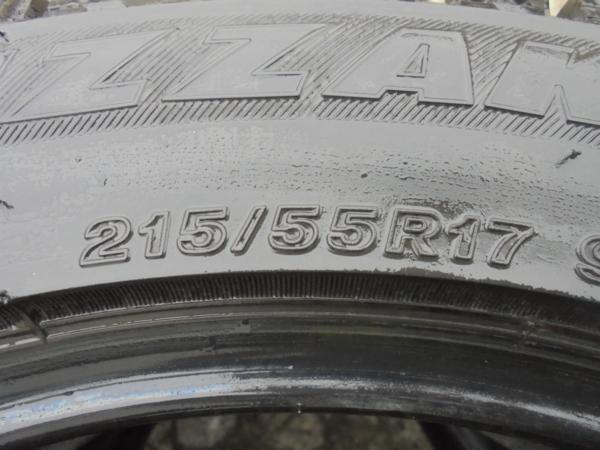 ブリヂストン スタッドレスタイヤ 11年製 215/55R17 1本のみ
