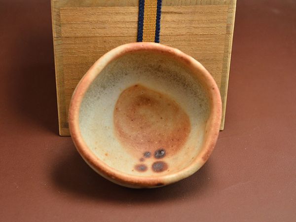 北大路 魯山人 造 [ 紅志野 ぐい呑み ] 酒器 酒盃 共箱 共布_3