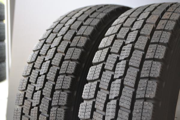 バリ山 15年 スタッドレス 4J +42 145R12 6PR 軽トラ 軽バン 等