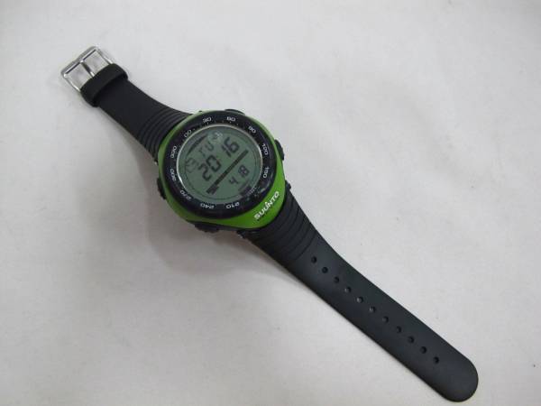 158G444i/SUUNTO VECTOR スント ベクター ライムグリーン 腕時計