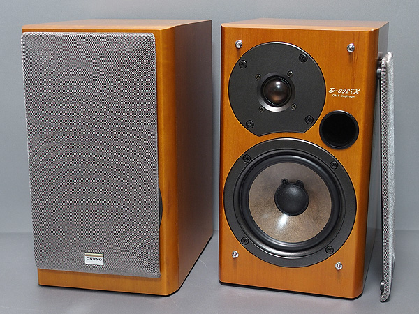☆ONKYO D-092TX 2WAY スピーカー・芯の善さ明艶感☆λ 大人気，送料無料