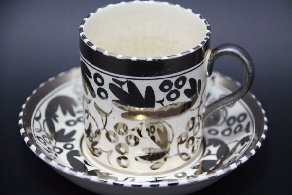 超稀少 ウェッジウッド 1900年+ 銀彩図紋 カップ&ソーサー