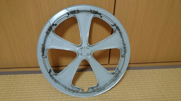 ①プリウス 30 後期 送料400円 ホイールキャップ 中古品