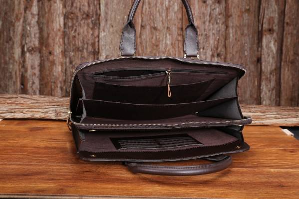 100％正規■スペイン製 牛革 マルチビジネスバック■品質保証^^