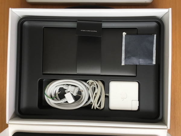 Macbook pro ジャンク品 2009年8月に購入した物です 【公式通販】