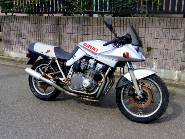 ★スズキ　刀　７５０　書類付き　フレームなどパーツ取り用　