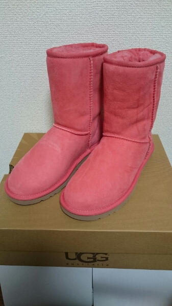 UGG アグ クラシックショート ムートンブーツ 23㎝ 未使用