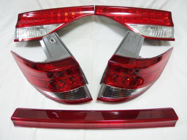 ★美品★取説付！★50後期エスティマ純正左右テールレンズ