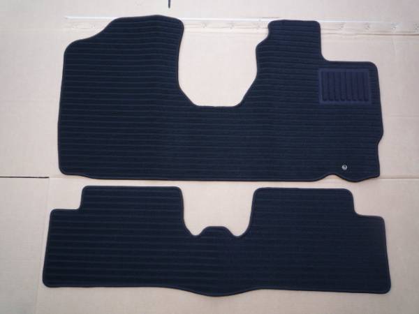 ダイハツ　ＭＡＸ　コラムシフト　フロアマット　新品　A-k　①