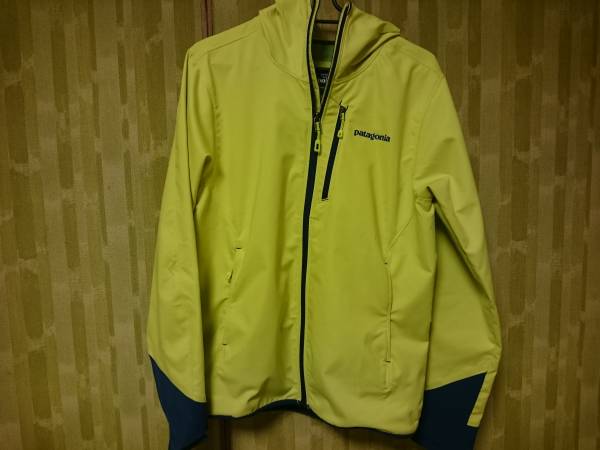 パタゴニア M's レビテーション・フーディ #83030 XS CHRT