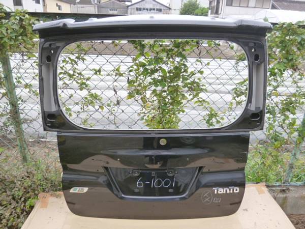 LA600S タントカスタム リアゲート リヤゲート バックドア X07 自動車