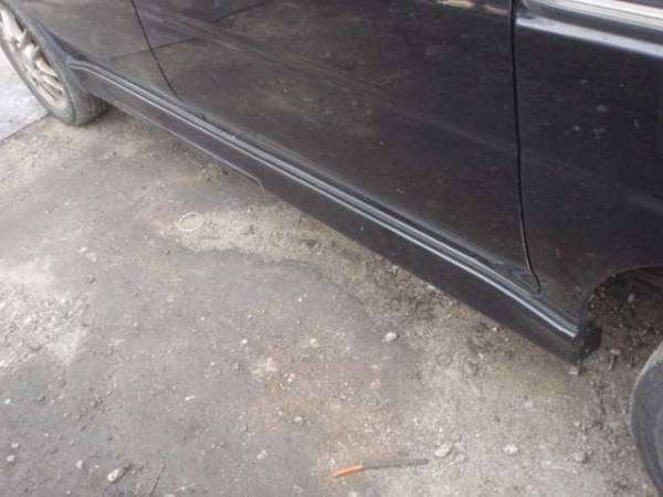 HM3バモスホビオ　サイドステップエアロ左281025JJ