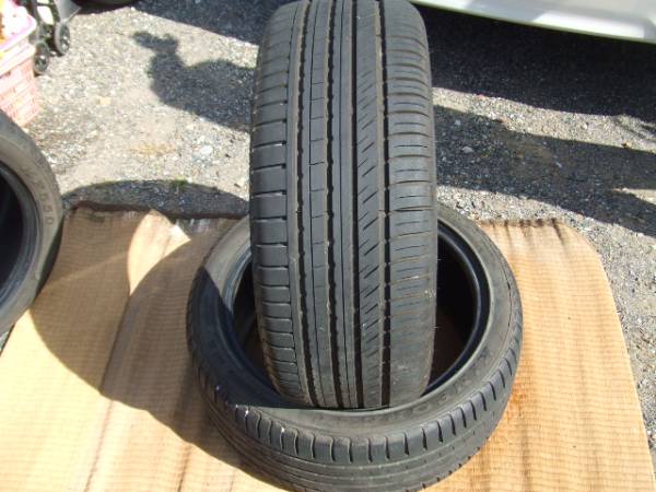 バリ山】キンフォレスト KF550 245/40ZR19 x2本 走行1000km弱