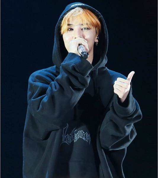 ジヨン G-DRAGON パーカー BIGBANG ONE OF A KIND 公式グッズ Mサイズ