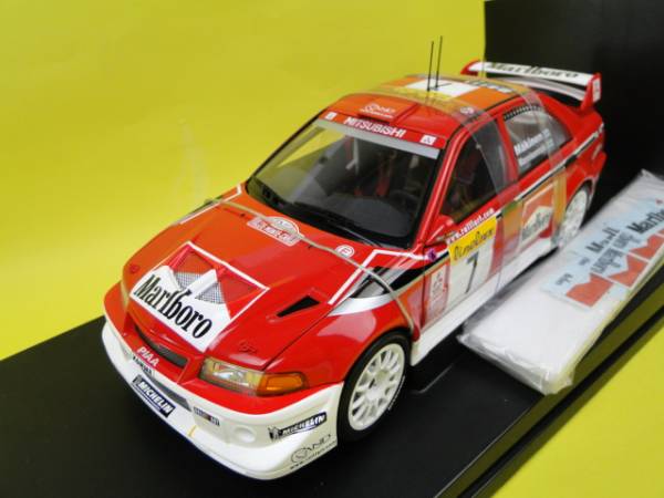 1/18 Aa 三菱 ランサーEVO 6.5☆マルボロ WRC☆美品 おまけ付 高