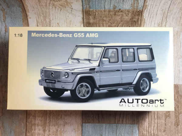 即決 オートアート 1/18 メルセデスベンツ G55 AMG シルバー 即決 オートアート 1/18 メルセデスベンツ G55 AMG シルバー
