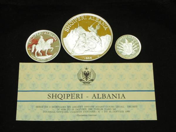 外国銀貨★アルバニア★銀貨３種セット★解説付