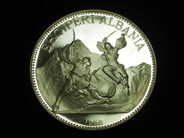 外国銀貨★アルバニア★銀貨３種セット★解説付