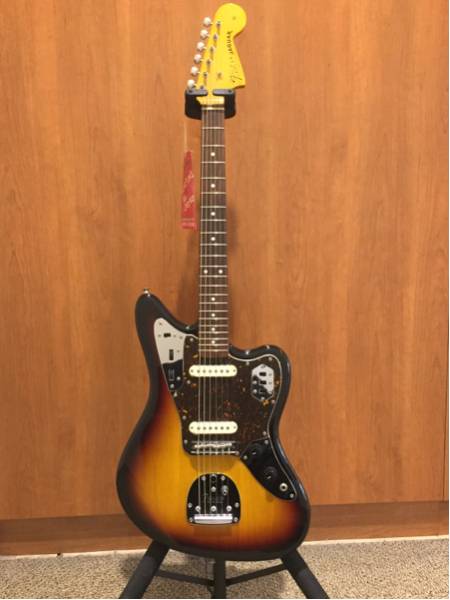 Fender Japan Jaguar JG66 3TS 無改造 純正アーム付 Fender Japan JG66 新品美品展示品 Fender Japan Jaguar JG66 3TS 無
