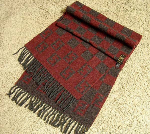 100%新品，お買い得 イタリア製☆ フェンディ FENDI ☆マフラー