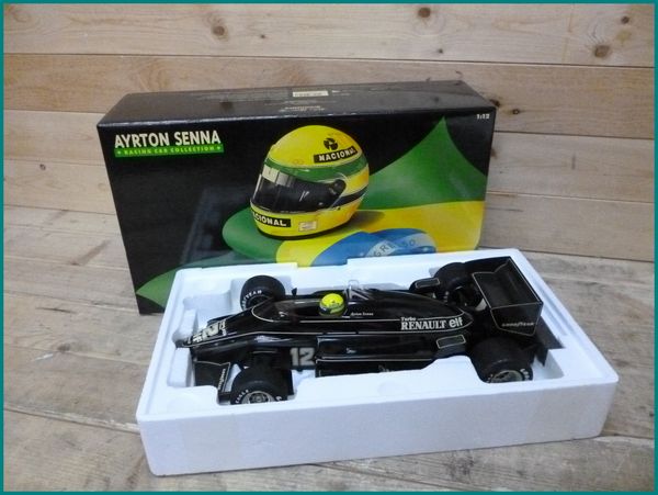 □MINI CHAMPS アイルトン セナ レーシングカー コレクション
