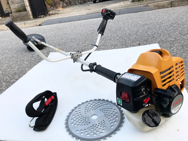 ☆燃費30%アップ！ RYOBI EKK2620 軽スタート搭載軽量草刈機☆