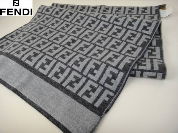 1円☆美品☆FENDIフェンディズッカ柄マフラー☆グレー☆ 中古・古着