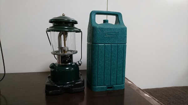 コールマン 灯油 ランタン キャンプ 日本未発表 中古