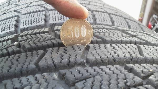 スタッドレス　グランドハイエース純正アルミ　売切り！