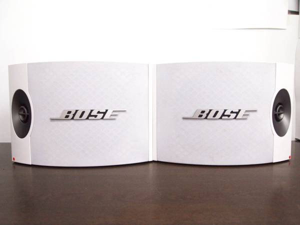 BOSE☆ボーズ 301V スピーカー ペア ホワイト 取付金具付き☆ 一般